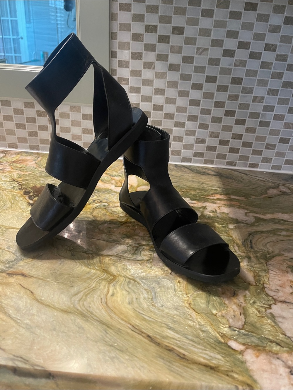 VINCE Black Leather Sicily Gladiator Sandals 8.5/ 9, excellent $295